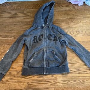 Butter Super Soft Label in Orange and Gray Size Medium